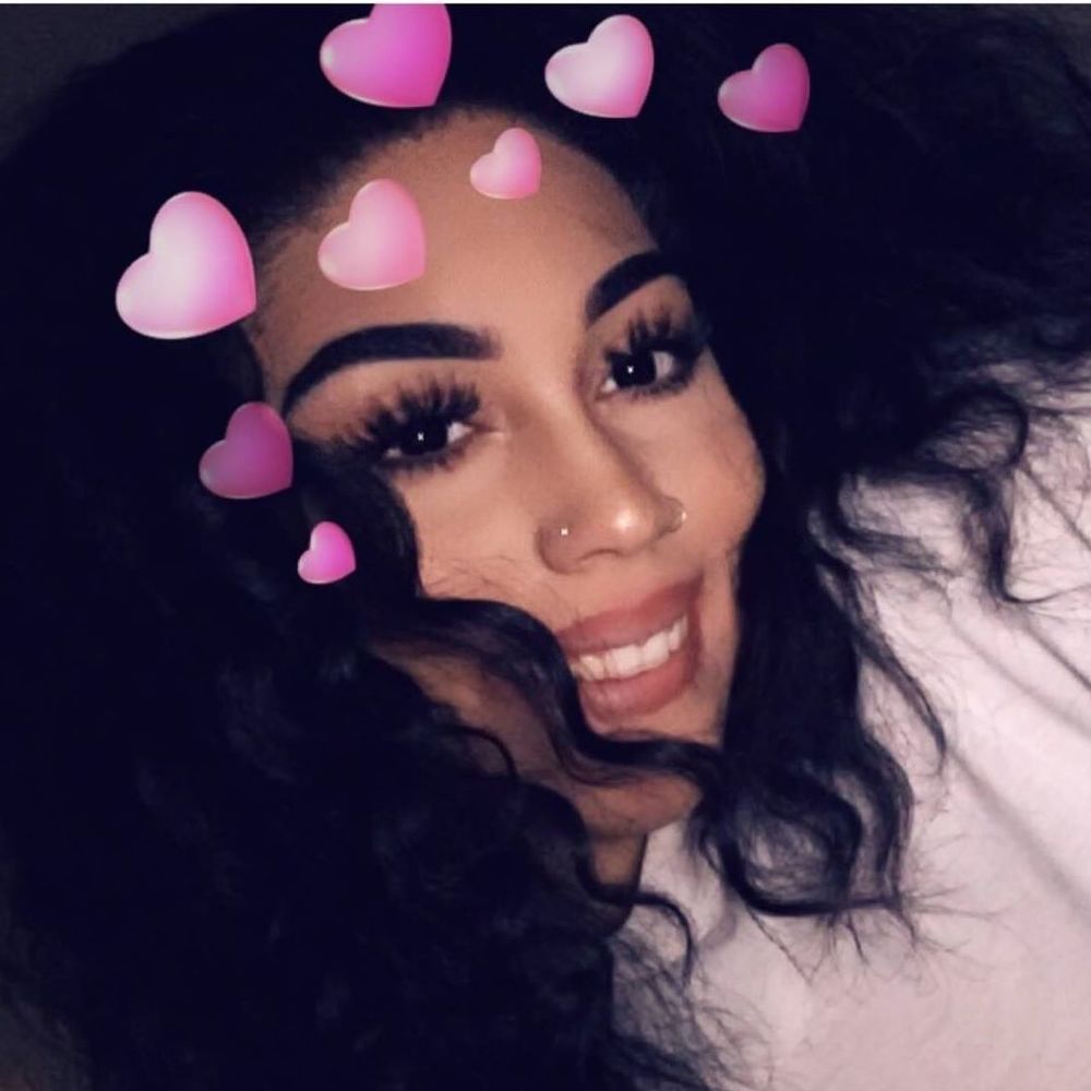 Meet your Posher, Alyssa